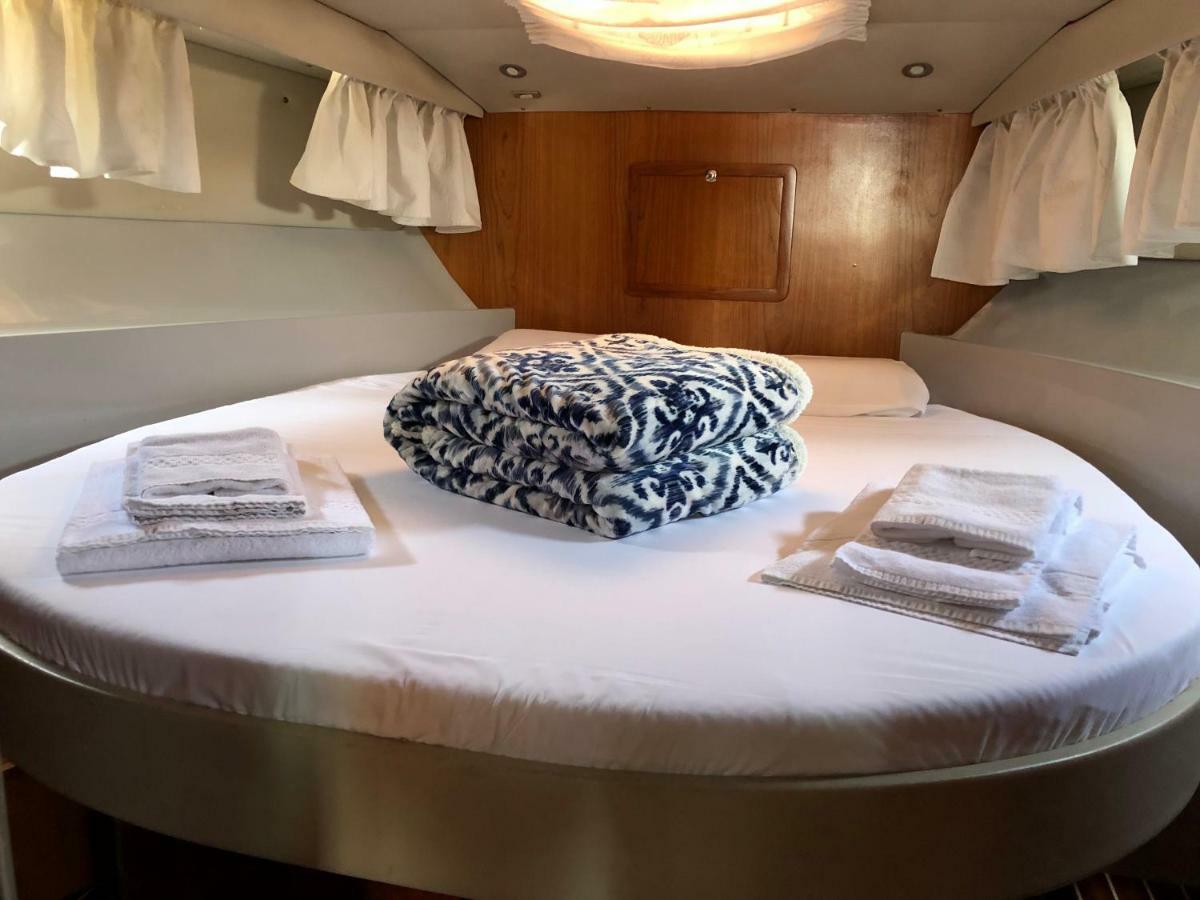 Yacht Suite مارينا دي غروسيتو المظهر الخارجي الصورة