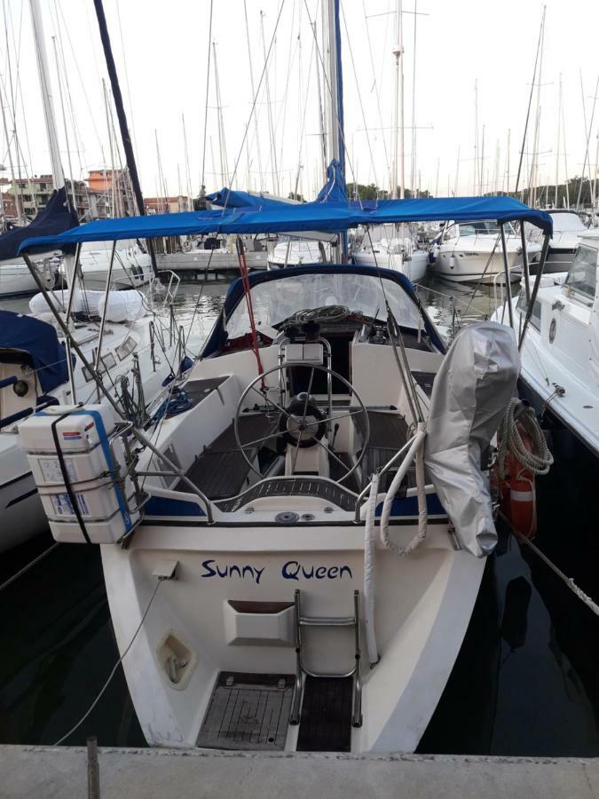 Yacht Suite مارينا دي غروسيتو المظهر الخارجي الصورة