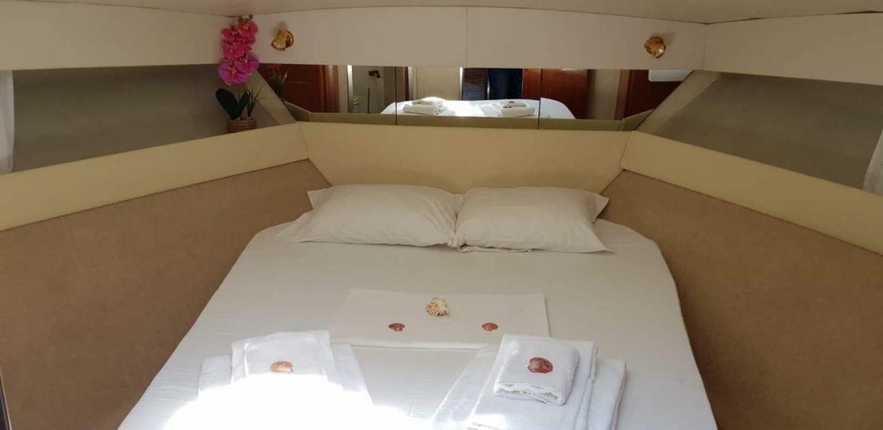 Yacht Suite مارينا دي غروسيتو المظهر الخارجي الصورة